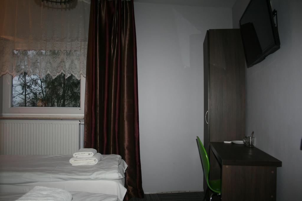 Pokoje Goscinne Tessa Chełm Exterior foto